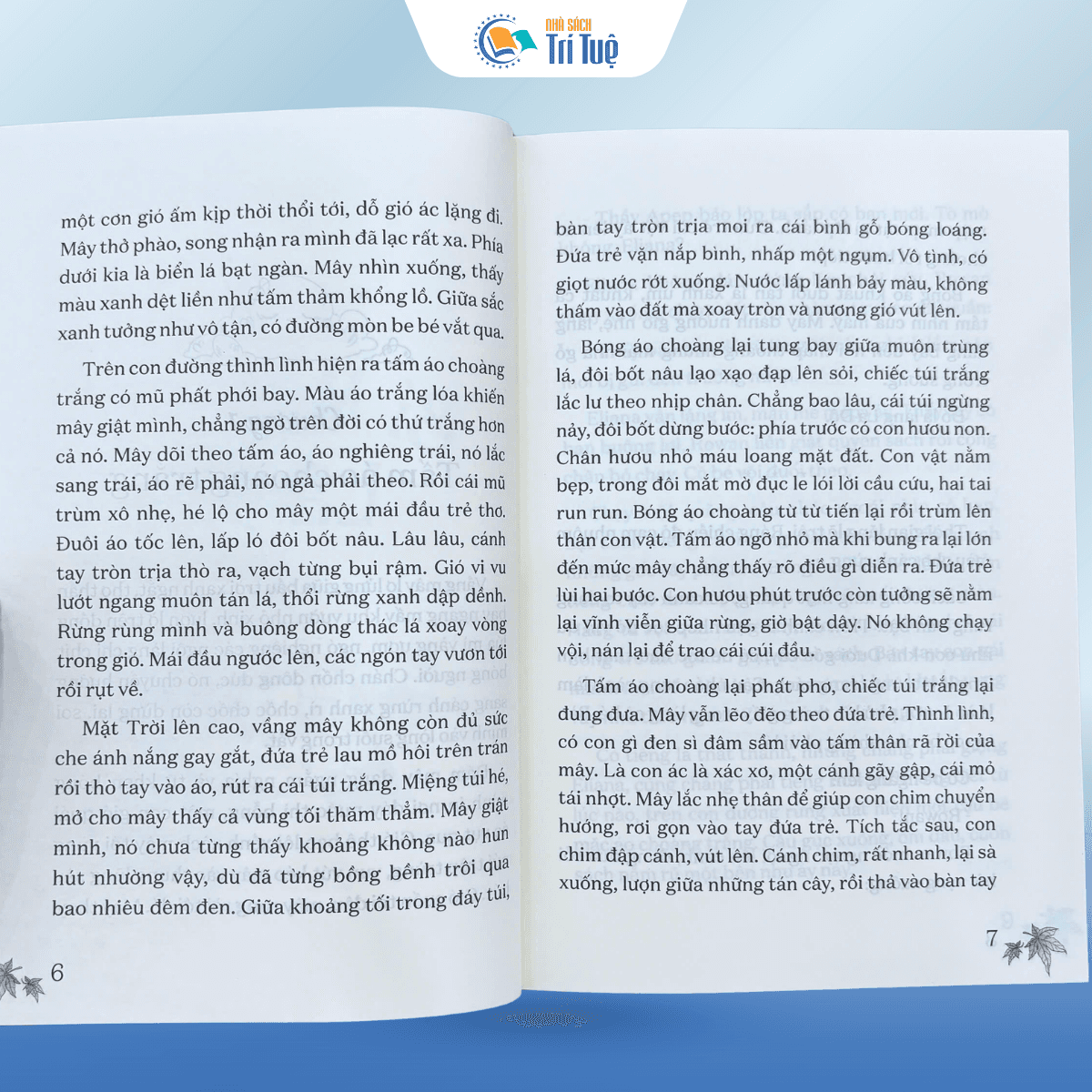 Bí Mật Của Lá Đỏ