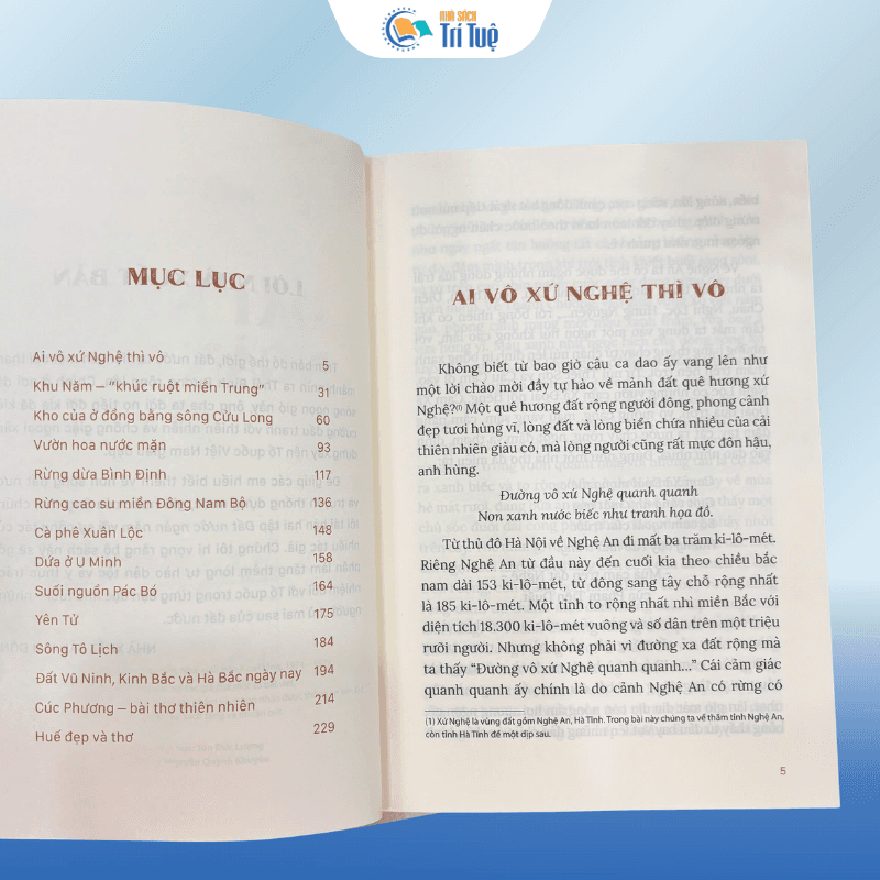 Sách: Đất Nước Ngàn Năm - Tập 2