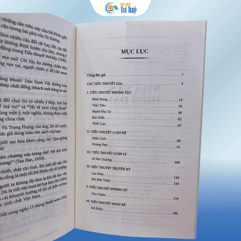 Sách: Nhà Văn Hiện Đại - Phê Bình Văn Học - Quyển Tư ( Tập Thượng)