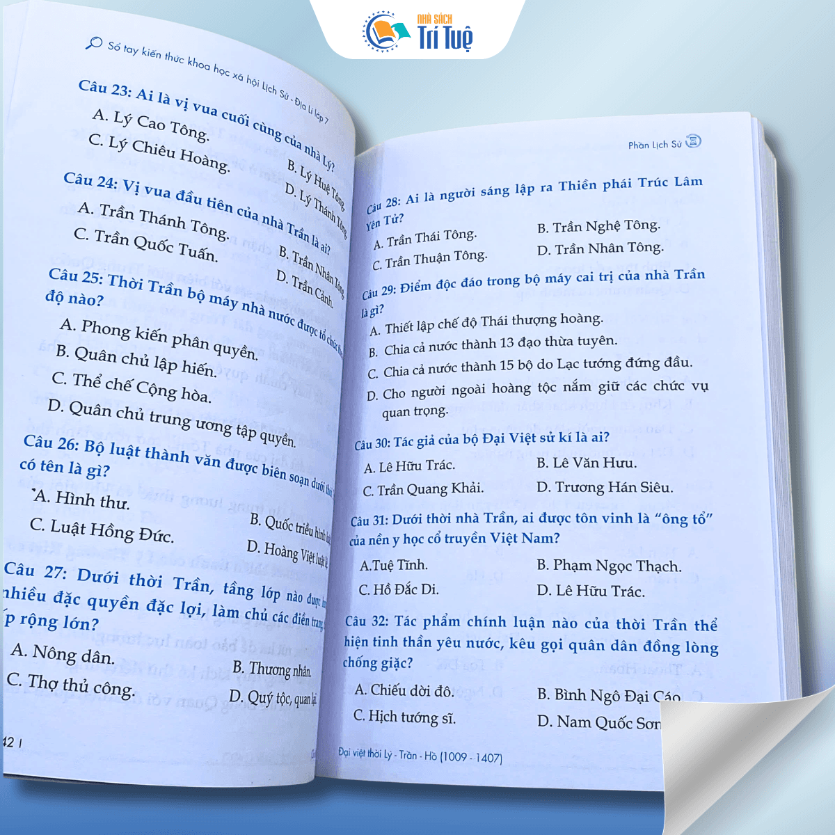 Sổ Tay Kiến Thức Khoa Học Xã Hội Lịch Sử - Địa Lí - Lớp 7