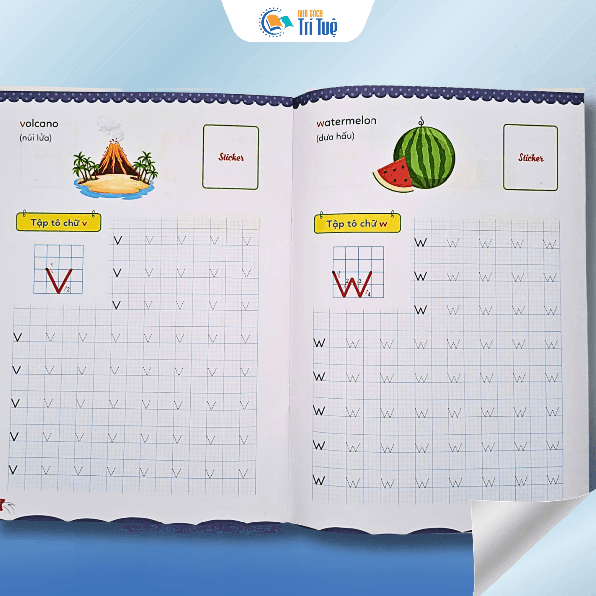 Cùng Khủng Long Tập Viết Chữ Cơ Bản - Quyển 5 - Bé Trai