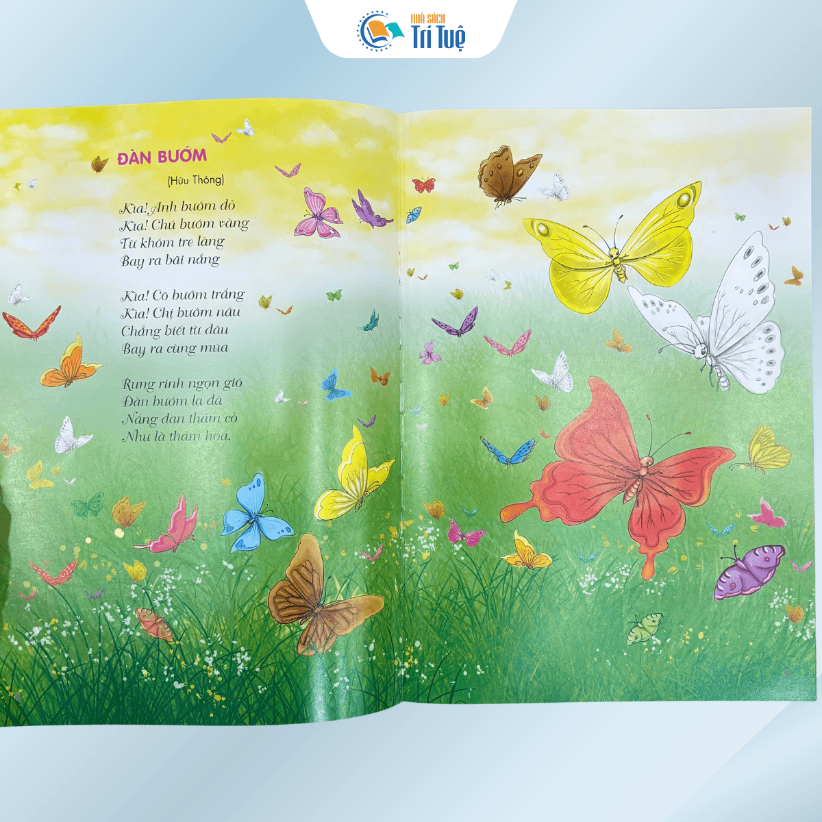 Thơ Hay Cho Bé Mầm Non - Tập 2 - Chủ Đề - Động Vật, Thực Vật, Tết, Lễ Hội, Thiên Nhiên Bốn Mùa, Trường Mầm Non